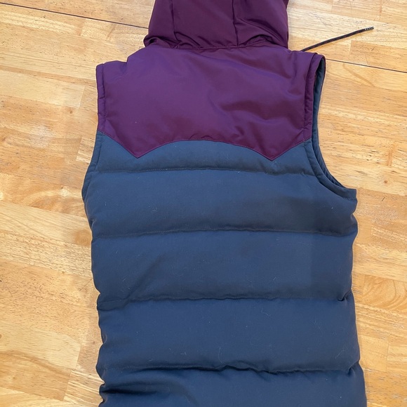 PATAGONIA WOMEN'S BIVY HOODED VEST Size XS - Picture 6 of 7